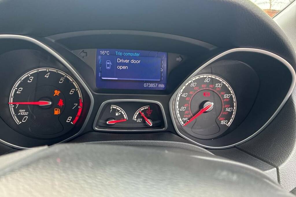 Ford Focus 2.0T St-3 FL13SZW Red #6