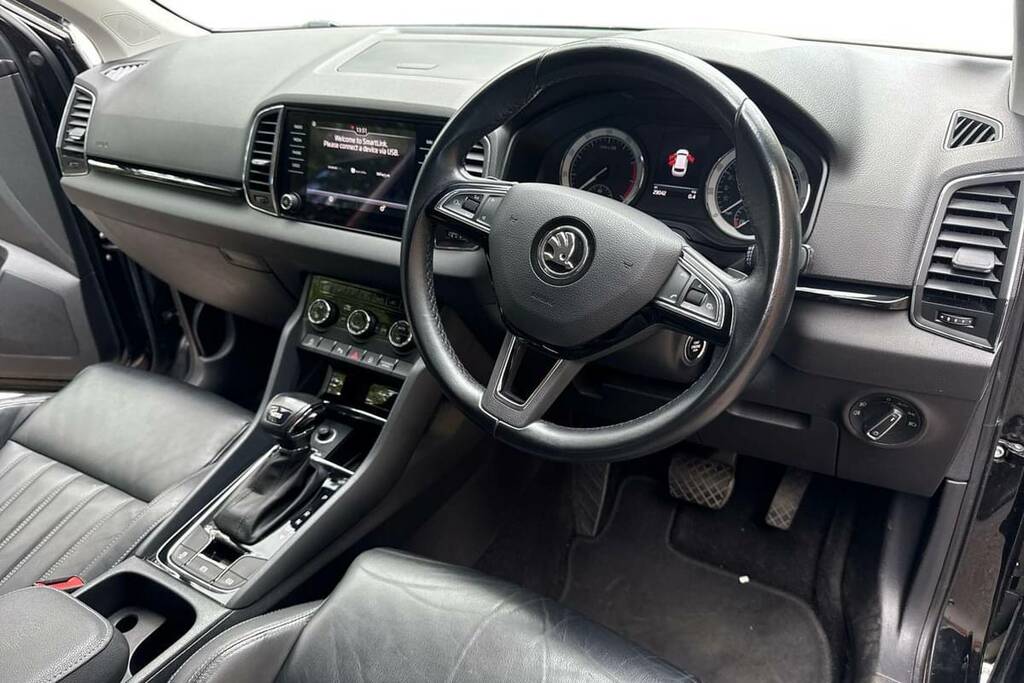 Skoda Karoq 1.0 Tsi Se L Dsg Black #4