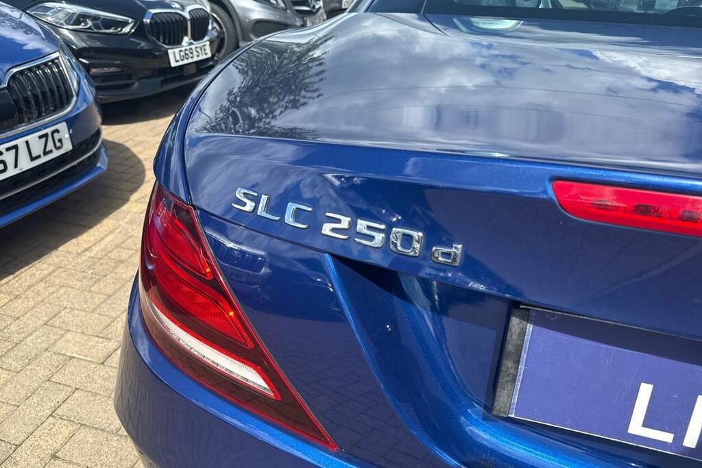 Mercedes-Benz SLC 250D Amg Line 9G-tronic Blue #5