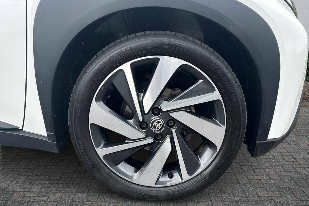 Toyota Aygo X 1.0 Vvt-i Edge FY74RVK White #5