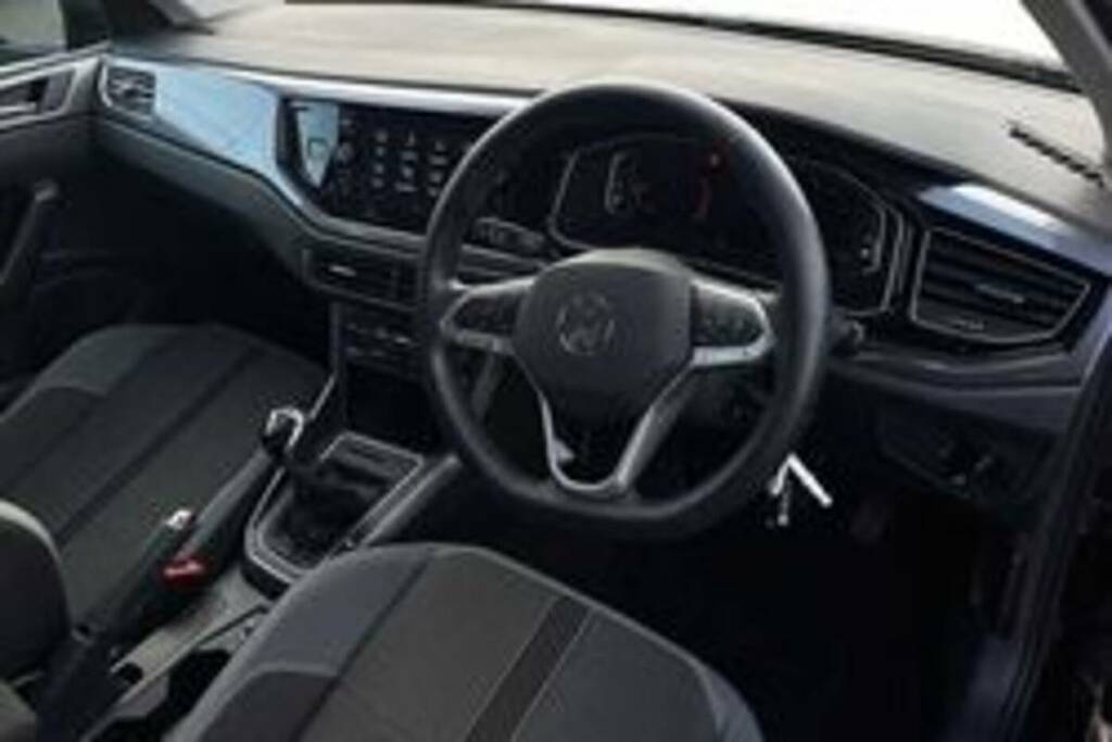 Volkswagen Polo 1.0 Tsi Style VO73PNV Black #6