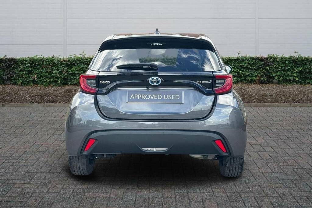 Toyota Yaris 1.5 Hybrid Design Cvt FX24YRS Grey #5