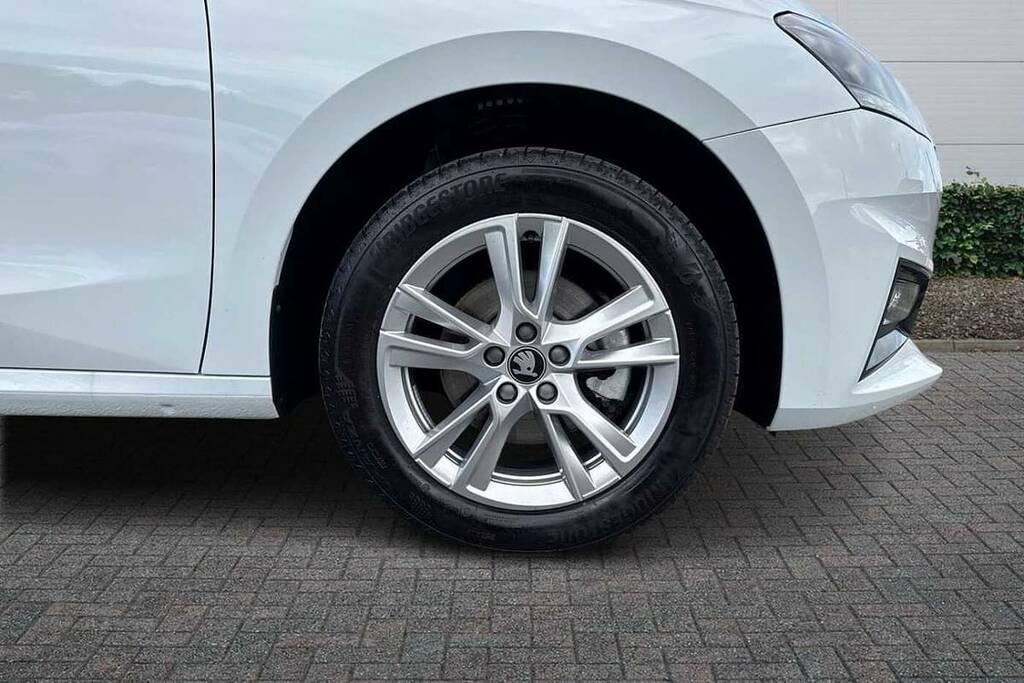 Skoda Fabia 1.0 Tsi 116 Se L Edition Dsg KS25HBY White #5