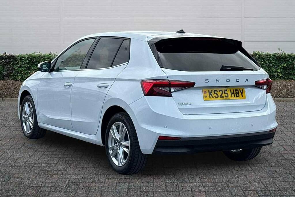 Skoda Fabia 1.0 Tsi 116 Se L Edition Dsg KS25HBY White #3