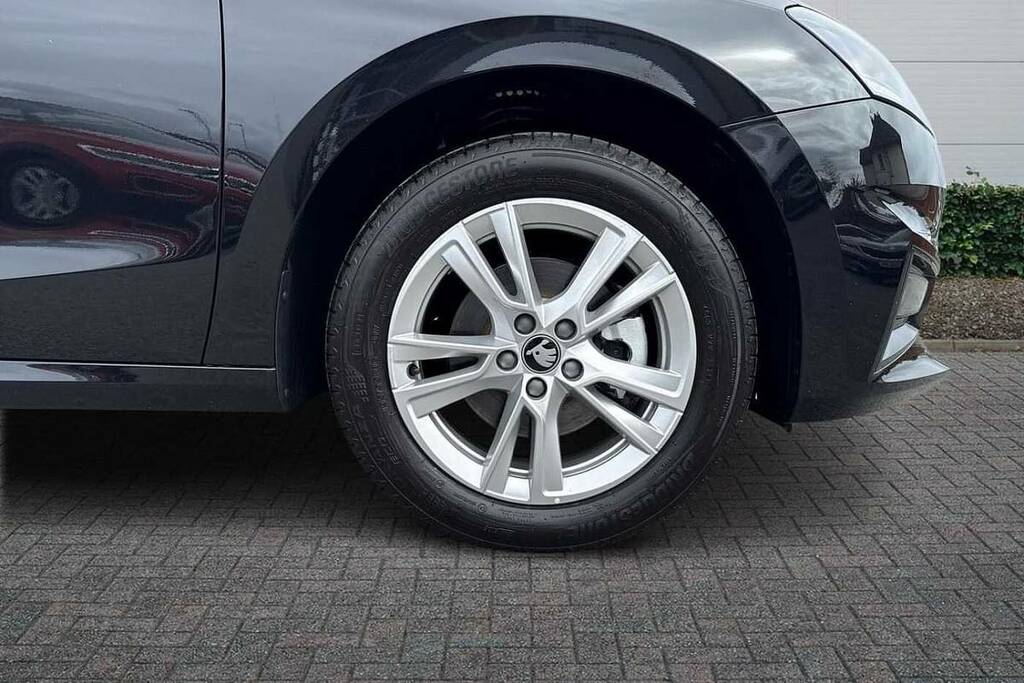 Skoda Fabia 1.0 Tsi 116 Se L Edition Dsg Black #5