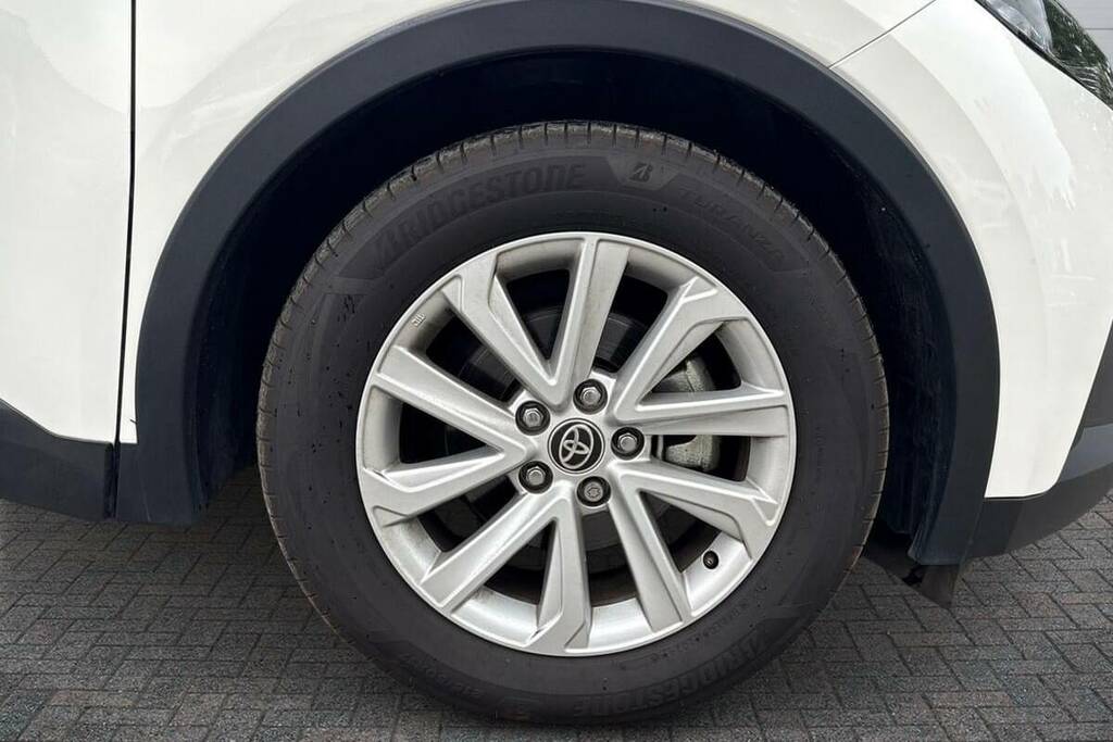 Toyota C-Hr 1.8 Hybrid Icon Cvt FL74BAU White #6