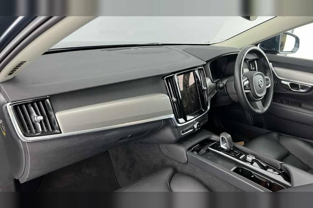 Volvo V90 2.0 B4d Momentum Blue #6