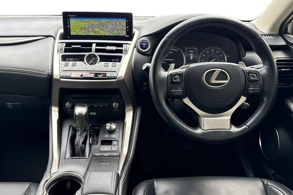 Lexus NX 300H 2.5 Premier Cvt Black #6