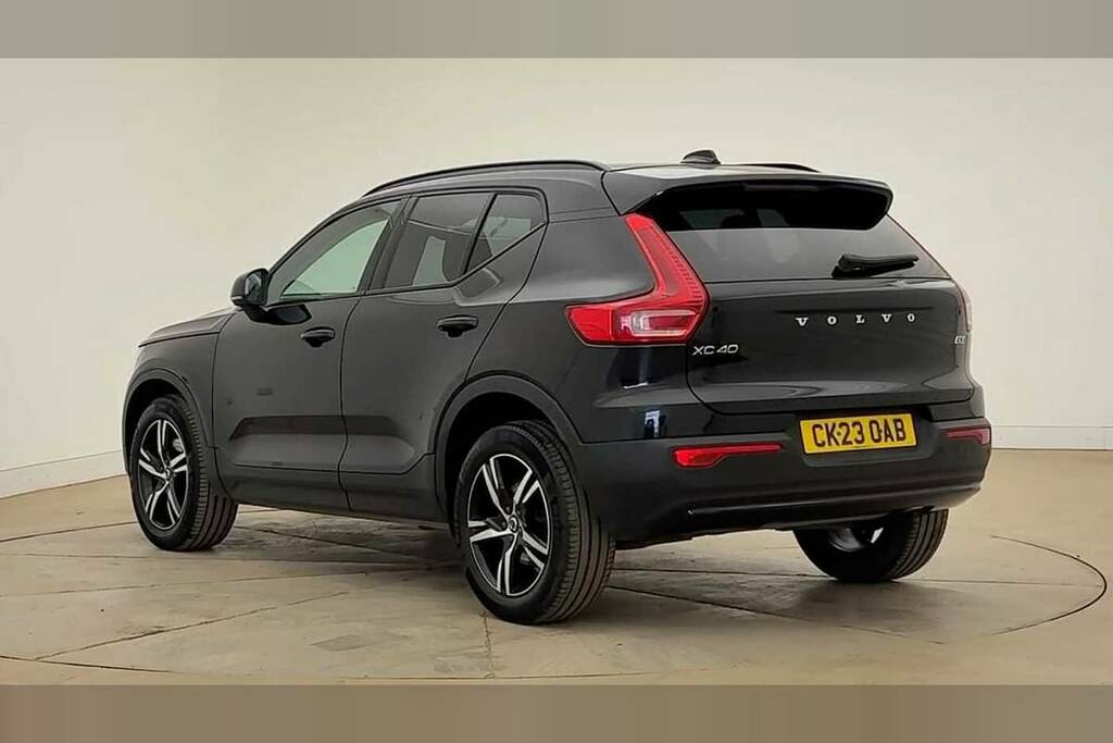 Volvo XC40 2.0 B3p Plus Dark CK23OAB Black #3