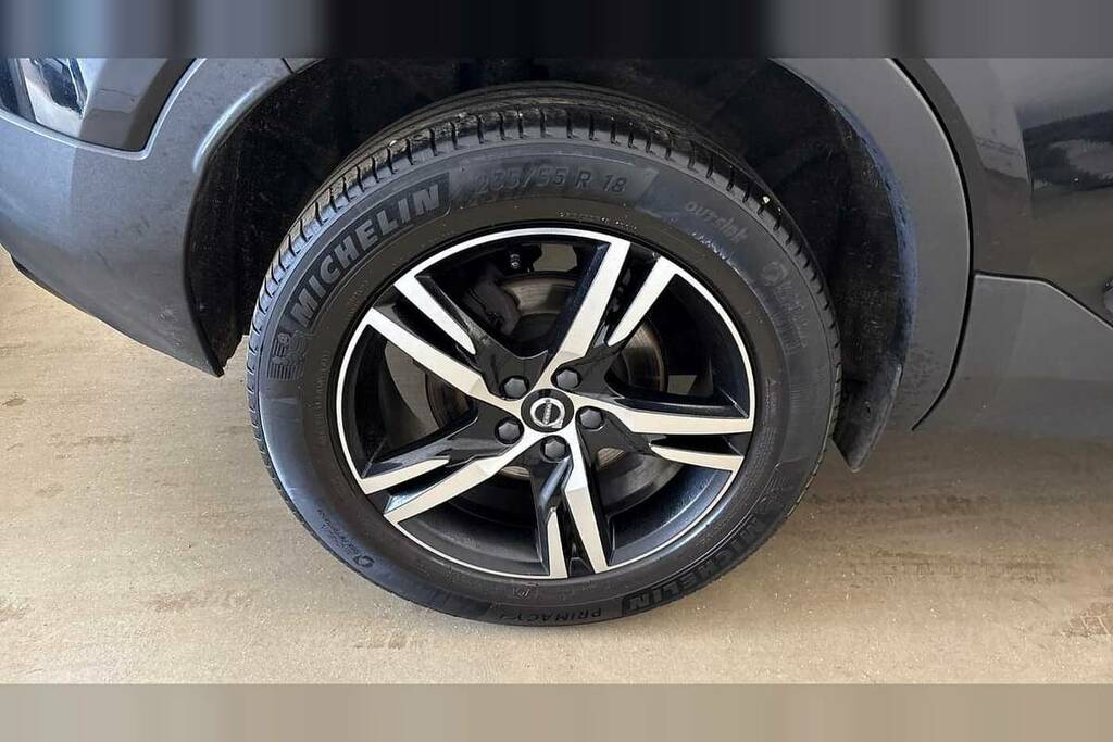 Volvo XC40 2.0 B3p Plus Dark CK23OAB Black #4