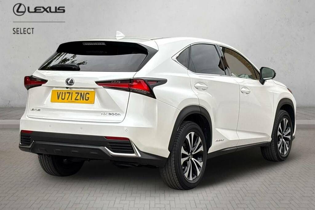 Lexus NX 300H 2.5 Premium Sport Edition Cvt Pan Roof White #2