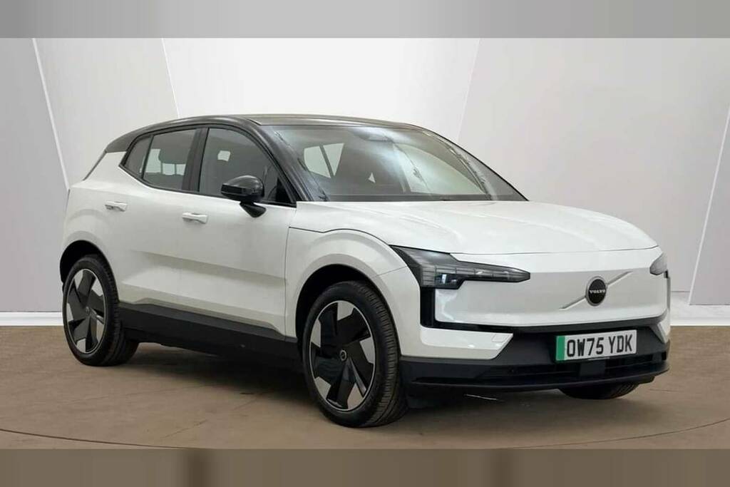 Volvo EX30 315Kw Twin Motor Performance Plus 69Kwh White