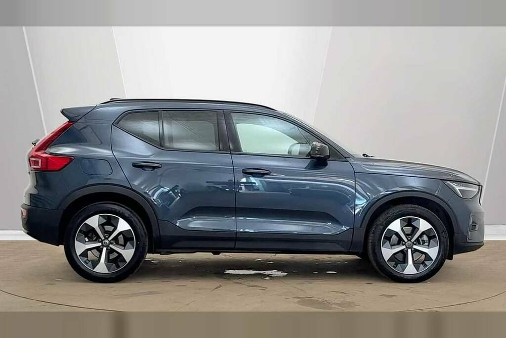 Volvo XC40 2.0 B3p Plus Dark OY75VHO Blue #2