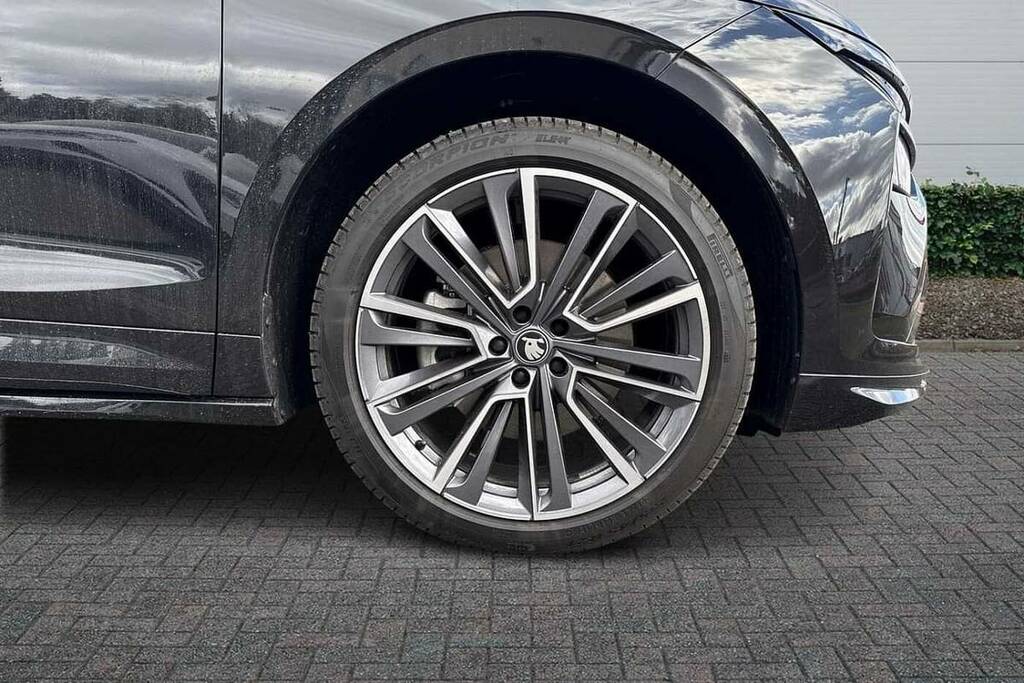 Skoda ENYAQ 210Kw 85 Edition 82Kwh Black #5