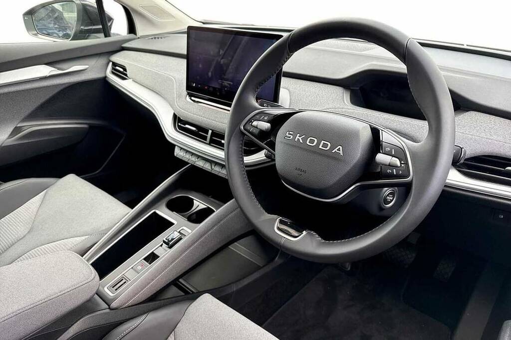 Skoda ENYAQ 210Kw 85 Edition 82Kwh Black #6