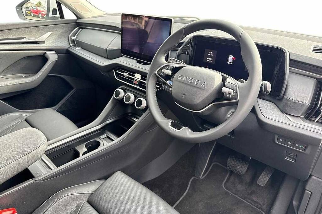 Skoda Kodiaq 1.5 Tsi Iv 204 Se L Dsg White #6