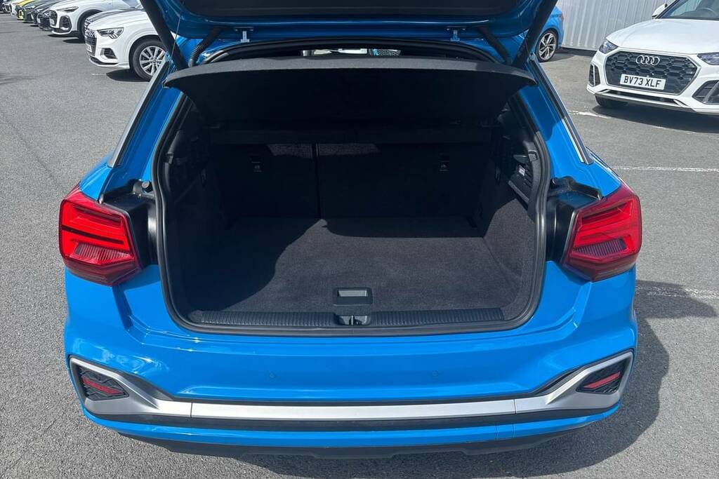 Audi Q2 35 Tfsi S Line VA21JVJ Blue #2