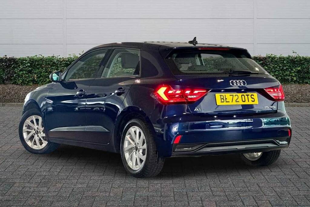 Audi A1 25 Tfsi Sport S Tronic BL72OTS Blue #3