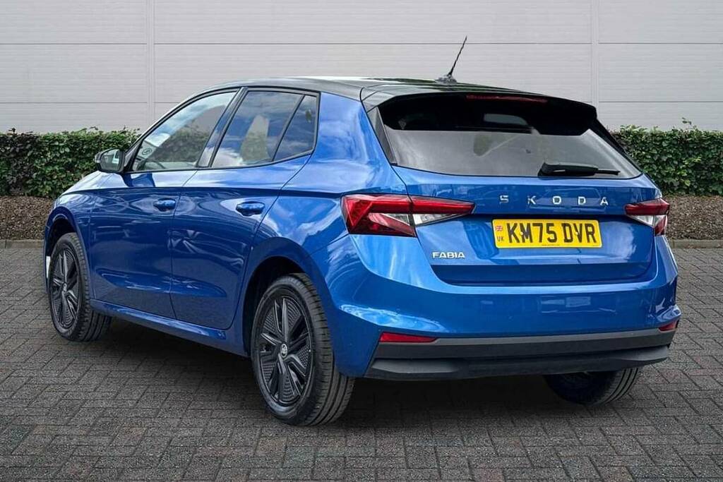 Skoda Fabia 1.0 Tsi 116 Design Edition Dsg KM75DVR Blue #3