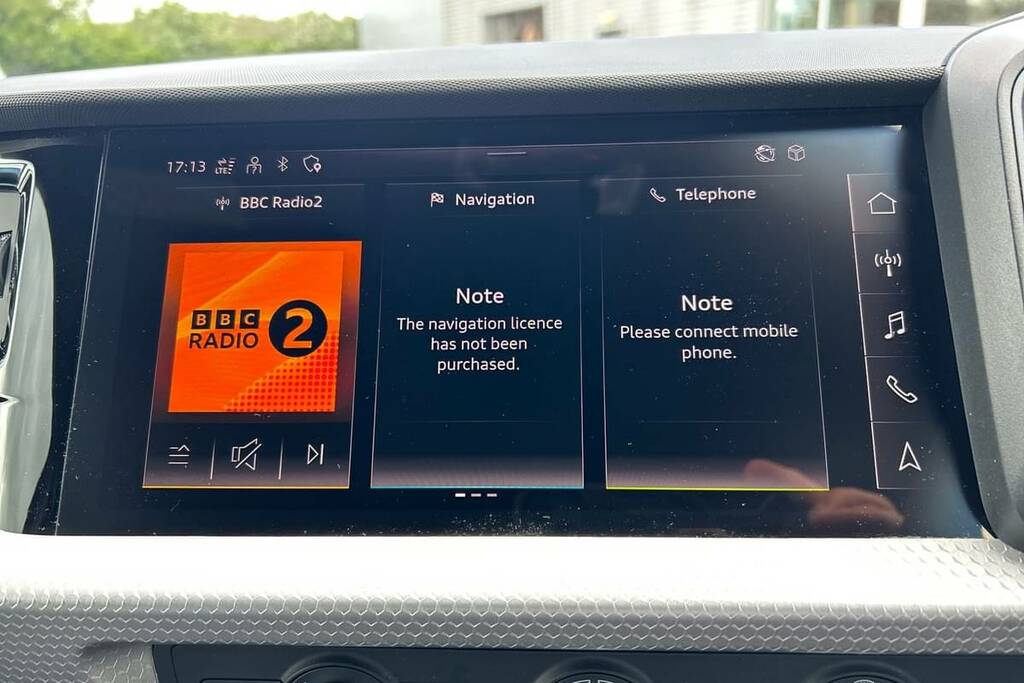 Audi A1 25 Tfsi S Line VX25YVP Black #3