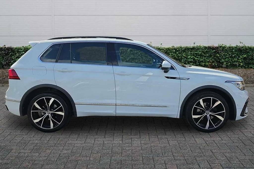 Volkswagen Tiguan 1.5 Tsi 150 R-line Dsg GV72FWF White #4