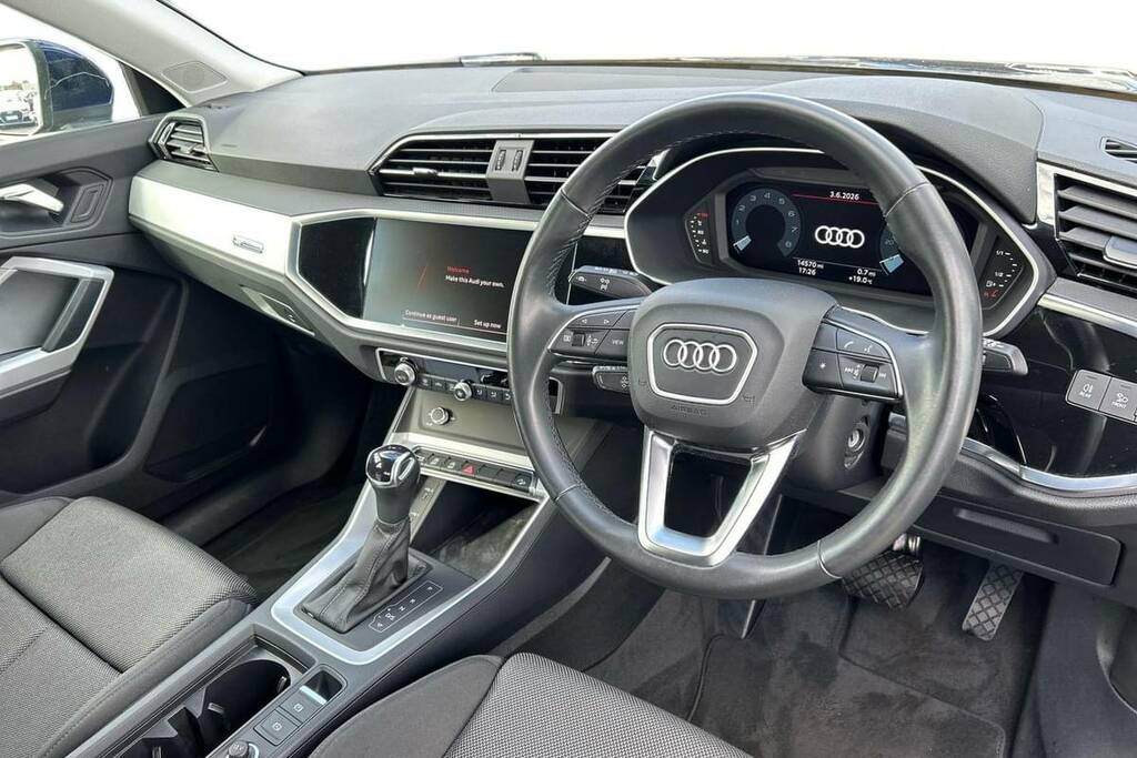 Audi Q3 35 Tfsi Sport S Tronic Blue #4
