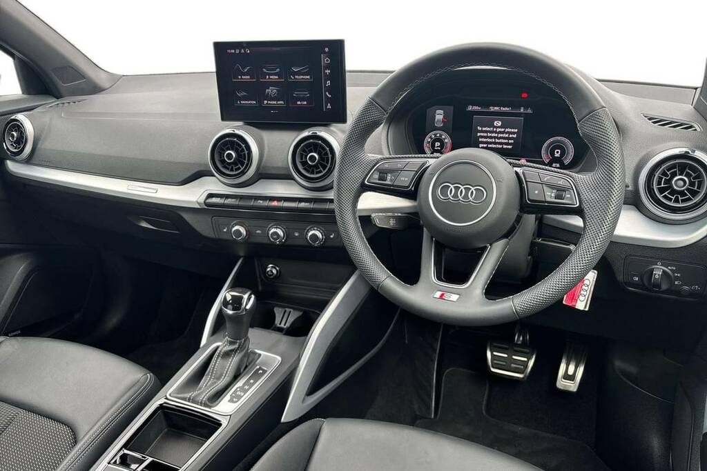 Audi Q2 35 Tfsi S Line S Tronic BM25JNO Blue #4