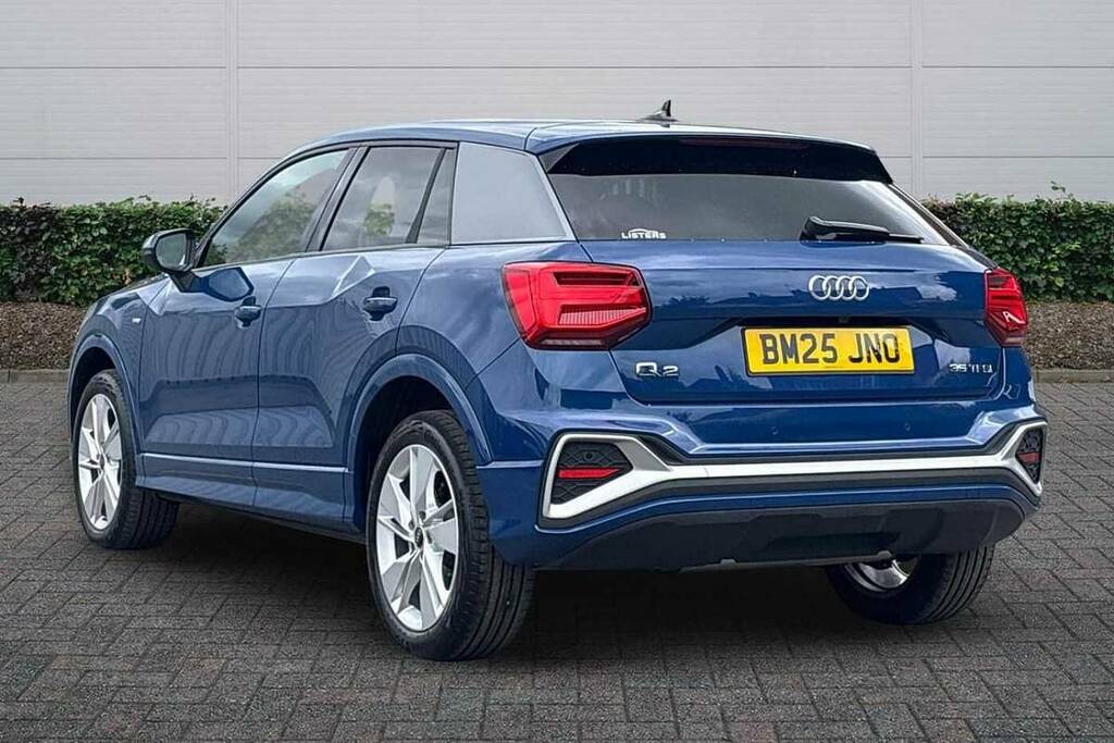 Audi Q2 35 Tfsi S Line S Tronic BM25JNO Blue #3