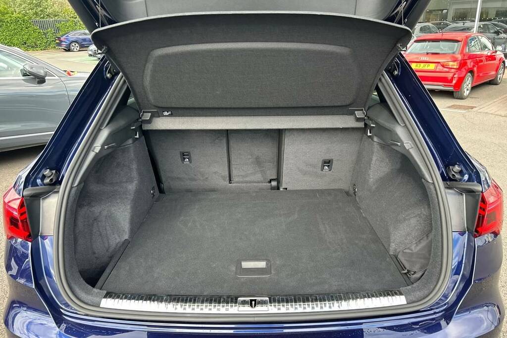 Audi Q3 35 Tdi Black Edition S Tronic 20 Alloy BT25FDU Blue #2