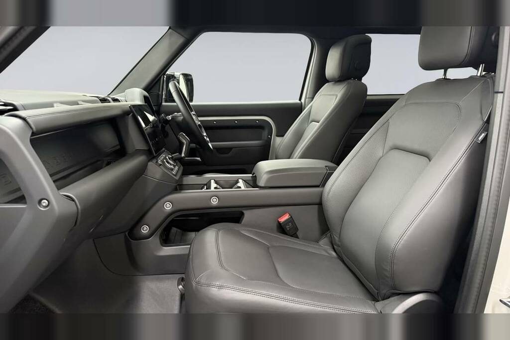 Land Rover Defender 90 3.0 D350 X-dynamic Hse 90 Grey #3