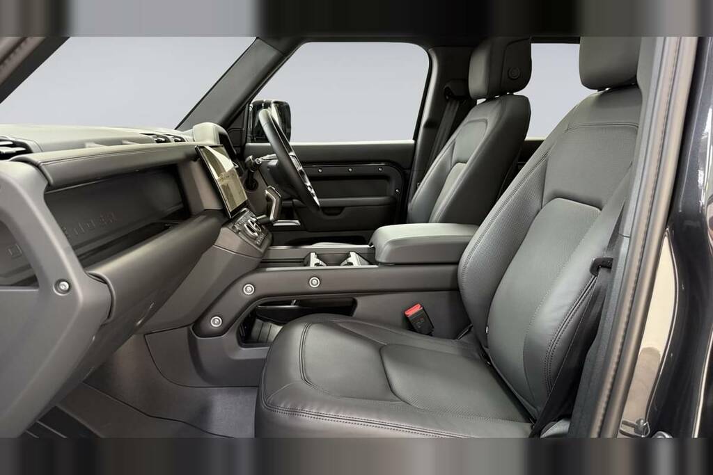 Land Rover Defender 130 3.0 D350 X-dynamic Hse 130 Grey #3