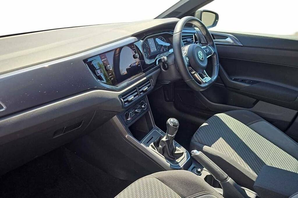 Volkswagen Polo 1.0 Tsi 95 R-line BC19UJB Grey #2