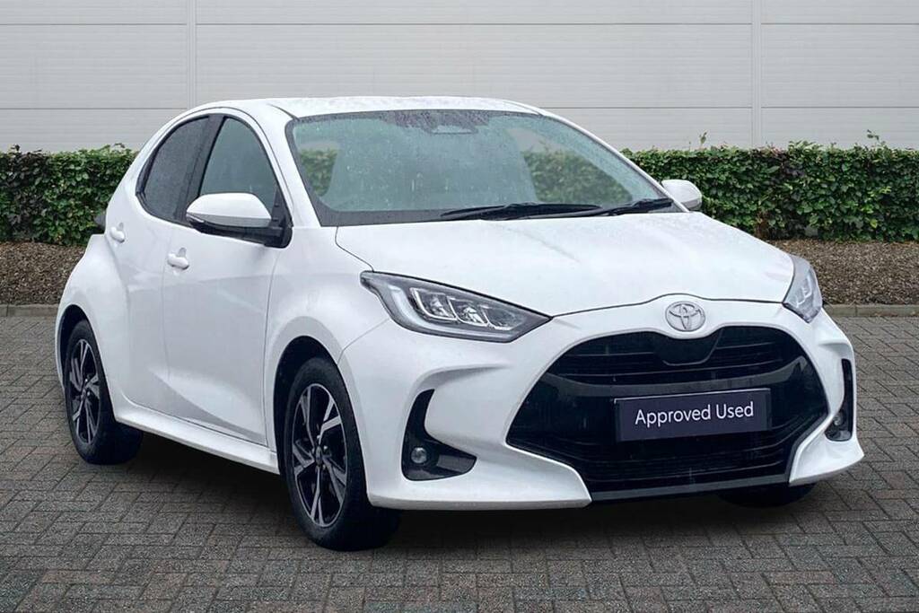 Toyota Yaris 1.5 Hybrid Design Cvt 