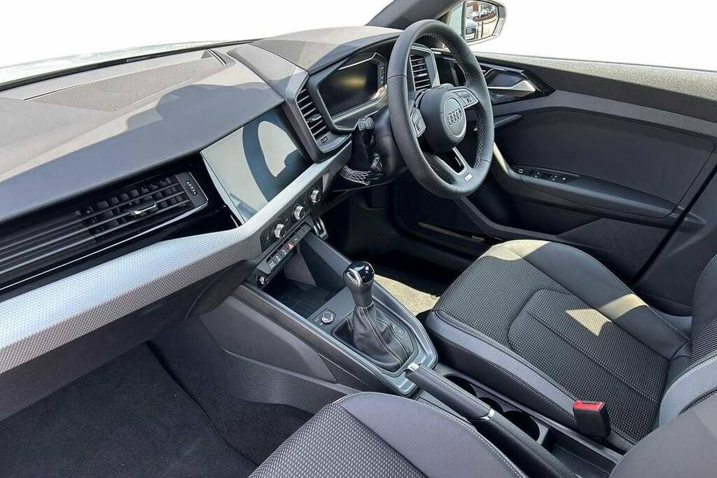 Audi A1 30 Tfsi S Line S Tronic VE26EFU Grey #2