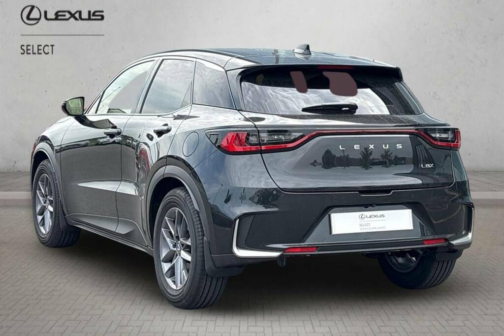 Lexus LBX 1.5 Premium E-cvt WV26ZVD Black #4