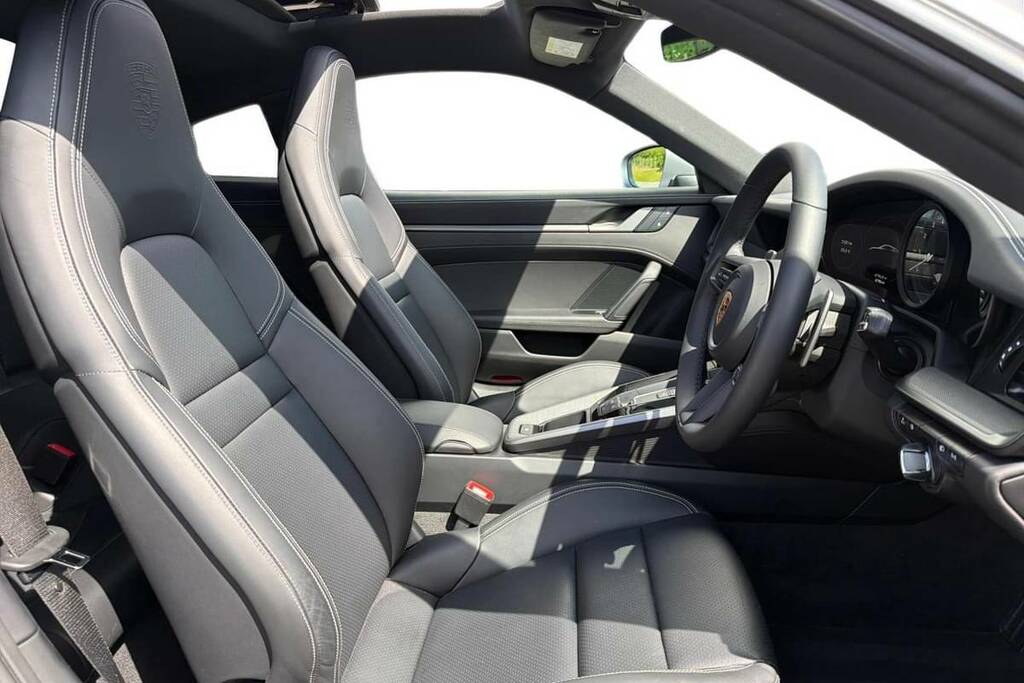 Porsche 911 2dr Pdk YY73PPX Silver #5