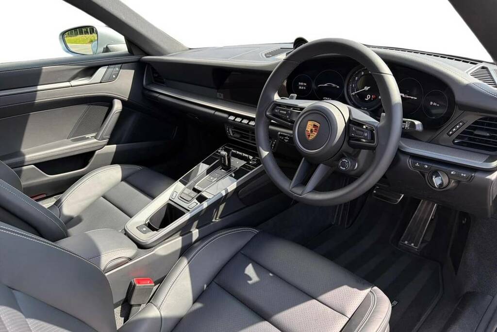 Porsche 911 2dr Pdk YY73PPX Silver #4