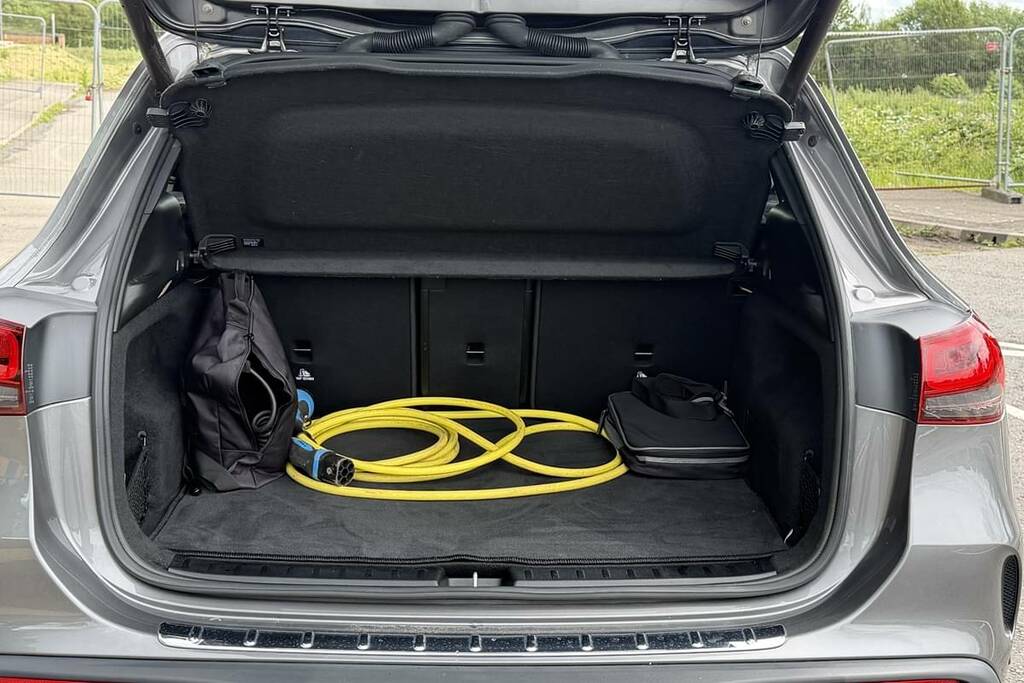 Mercedes-Benz EQA 250 140Kw Amg Line Premium 66.5Kwh Grey #2