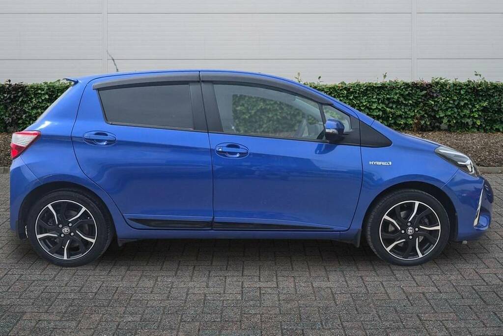 Toyota Yaris 1.5 Hybrid Design Cvt VE17UAL Blue #5