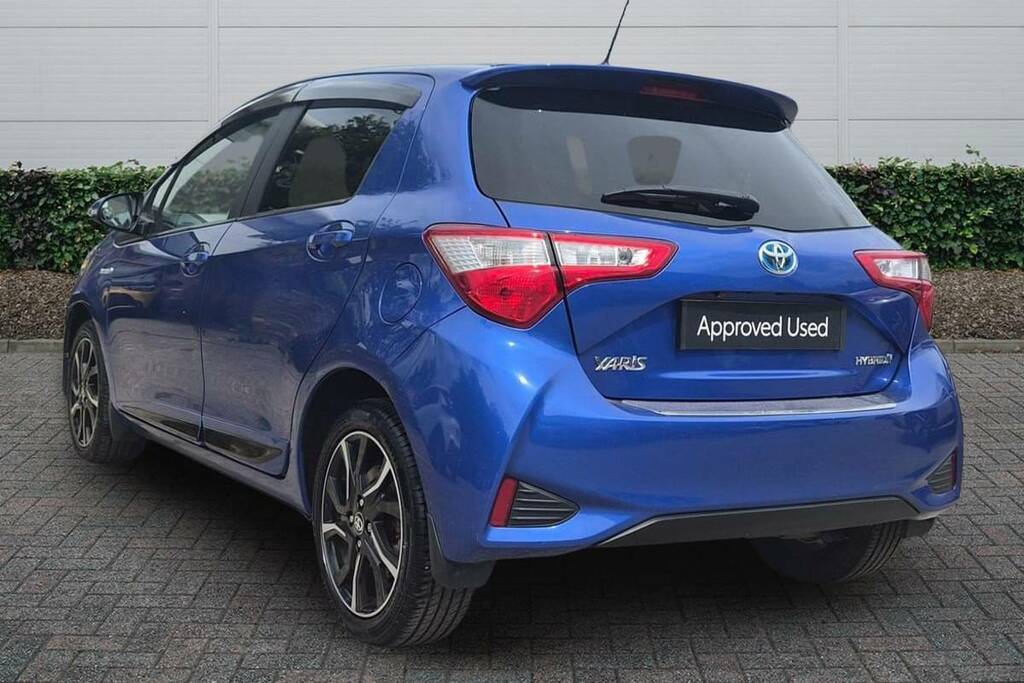 Toyota Yaris 1.5 Hybrid Design Cvt VE17UAL Blue #2
