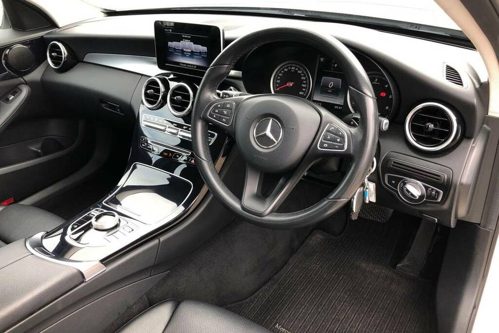 Mercedes-Benz C Class C220d Se 9G-tronic White #4