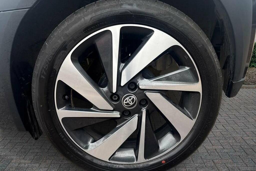 Toyota Aygo X 1.0 Vvt-i Edge WP74AOK White #6