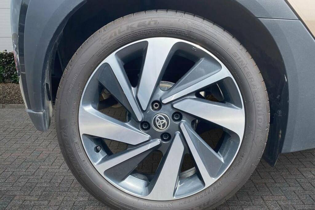 Toyota Aygo X 1.0 Vvt-i Exclusive KM73EUY Beige #6