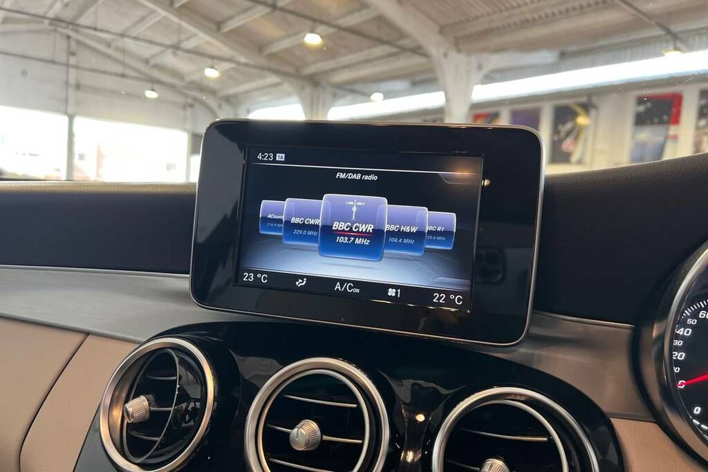 Mercedes-Benz C Class C200 Amg Line Premium Red #3