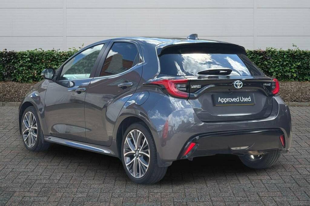 Toyota Yaris 1.5 Hybrid Excel Cvt Grey #2