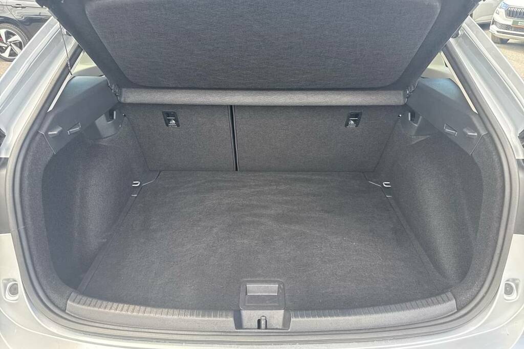 Volkswagen Taigo 1.0 Tsi Match Silver #2