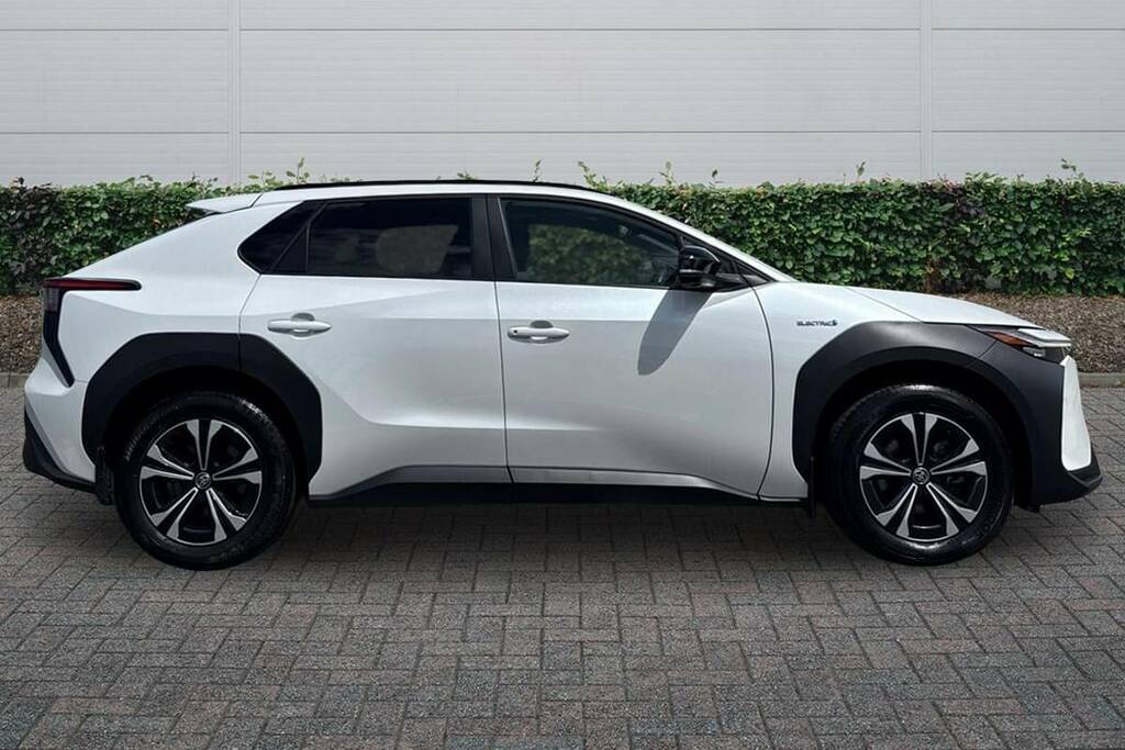 Toyota bZ4X 150Kw Motion 71.4Kwh 11Kw White #5