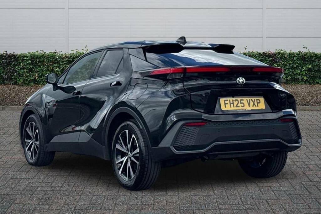 Toyota C-Hr 1.8 Hybrid Design Cvt FH25VXP Black #2