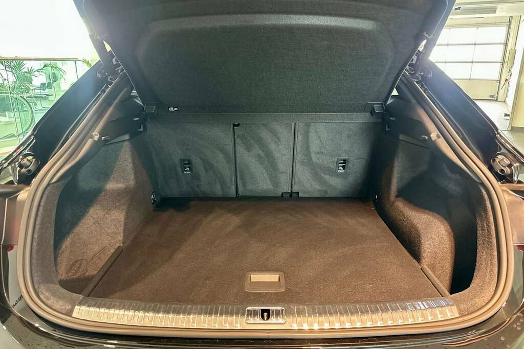 Audi Q3 35 Tfsi S Line S Tronic Leather DE25JVD Black #2