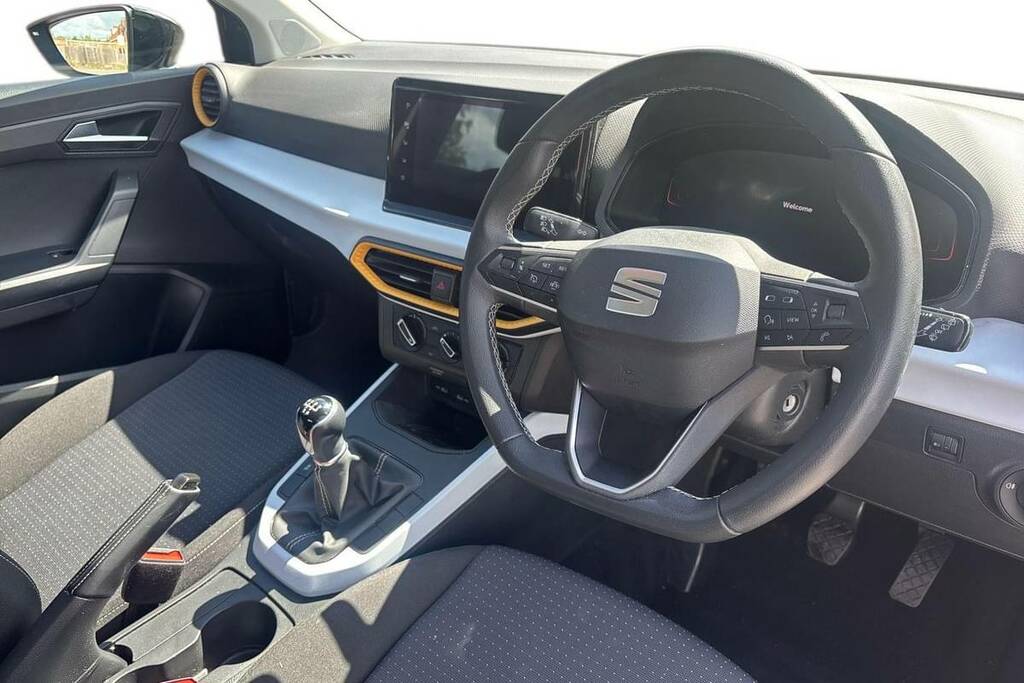 Seat Arona 1.0 Tsi Se Technology Black #4